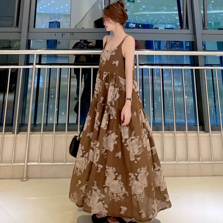 【焦糖咖】宽松连衣裙女装连衣裙遮肉碎花显瘦气质长裙吊带裙时尚