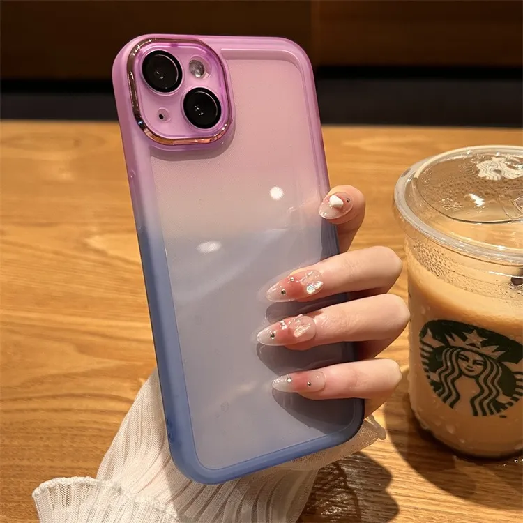 金属镜头渐变橘绿/紫蓝新款苹果15手机壳14高级感13全包带镜头膜