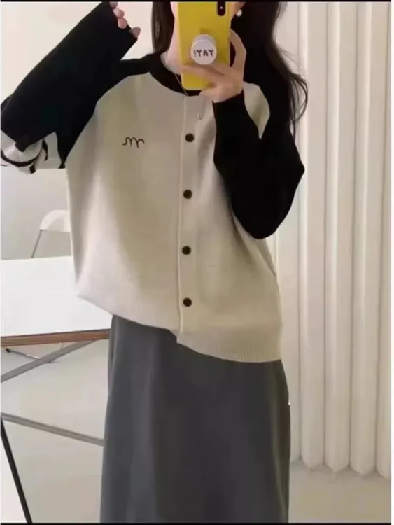 秋冬新款韩版提花兔子时尚休闲百搭圆领撞色针织衫开衫女6298