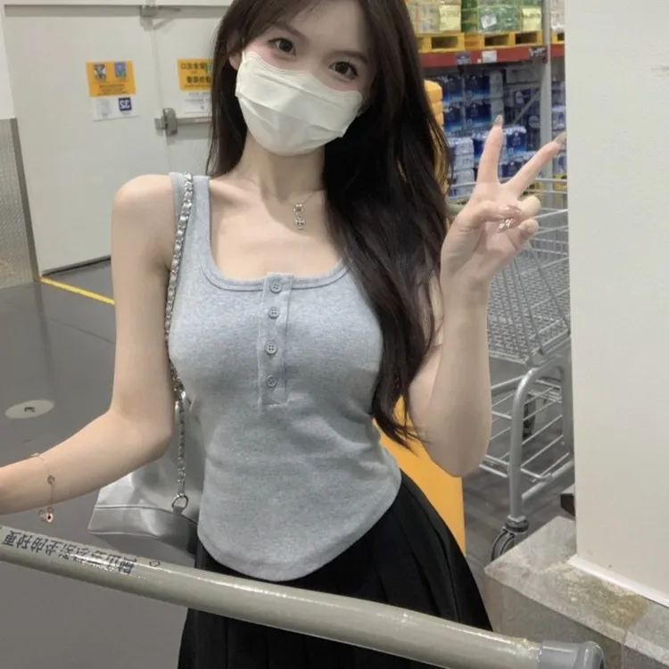 纽扣长款螺纹棉显瘦百搭背心带胸垫吊带简约小众U领无袖上衣女