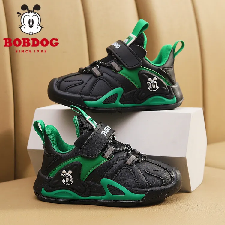 巴布豆男童运动鞋皮面防水2025春秋新款时尚轻便软底耐磨儿童鞋子