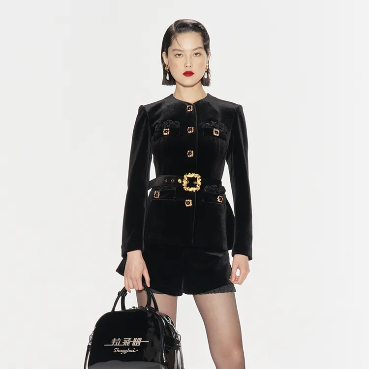 【迪丽热巴 徐璐同款】LEFAME/拉飞姆秋季新款宫廷风丝绒外套