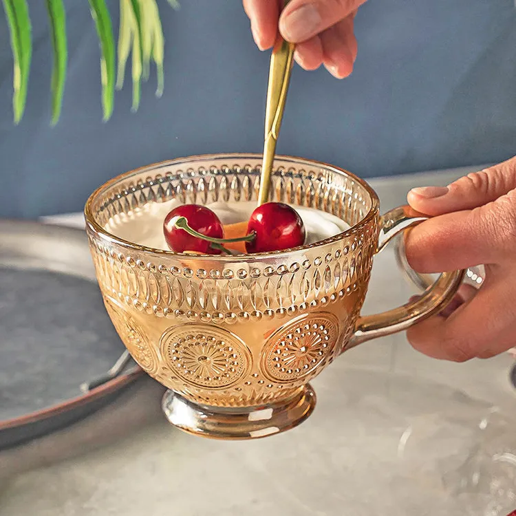 欧式浮雕太阳花茶色早餐杯水杯玻璃家用咖啡牛奶杯子带盖勺耐高温