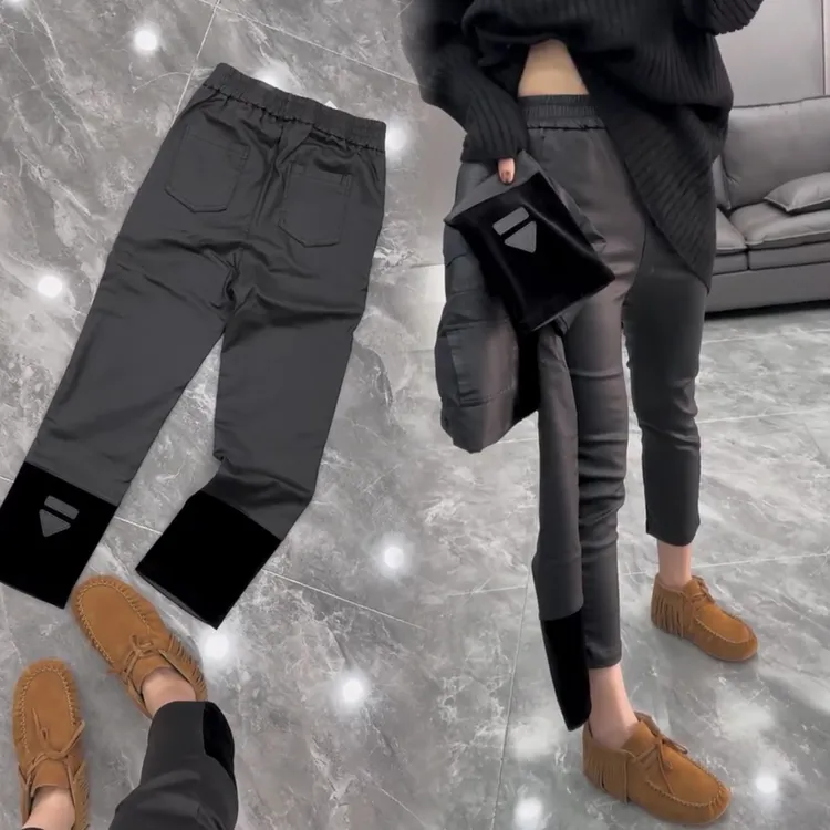 加绒皮裤女秋冬新款显瘦百搭裤脚拼接丝绒仿皮裤直筒裤时尚九分裤