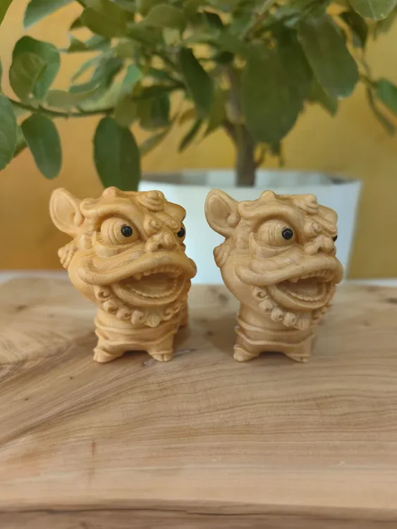 崖柏木实木雕刻“吉祥如意”国潮醒狮木雕小摆件桌面手把件