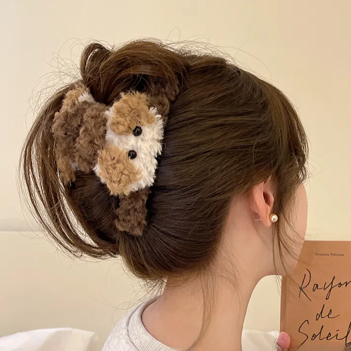 卷毛小狗~秋冬毛绒抓夹女2024新款高端鲨鱼夹大号可爱发夹后脑勺