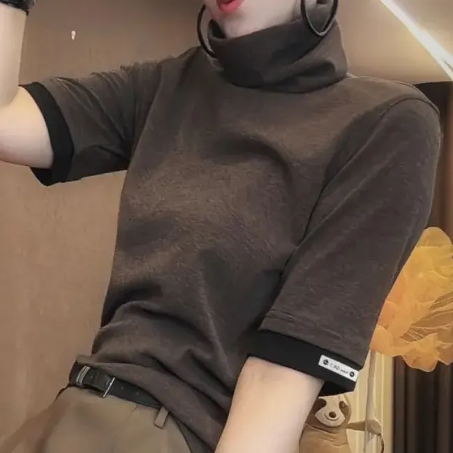 美拉德秋冬新款高领五分袖打底衫简约上衣休闲显瘦半袖减龄上衣女