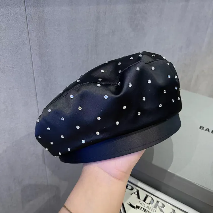 韩版优雅满天星水钻贝雷帽子女士春秋新款缎面小香风蓓蕾帽画家帽