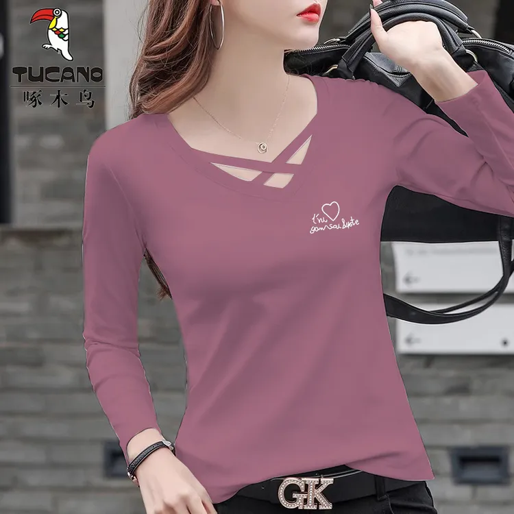 啄木鸟正品洋气长袖女t恤妈妈装休闲春秋翻领镂空v领时尚打底上衣