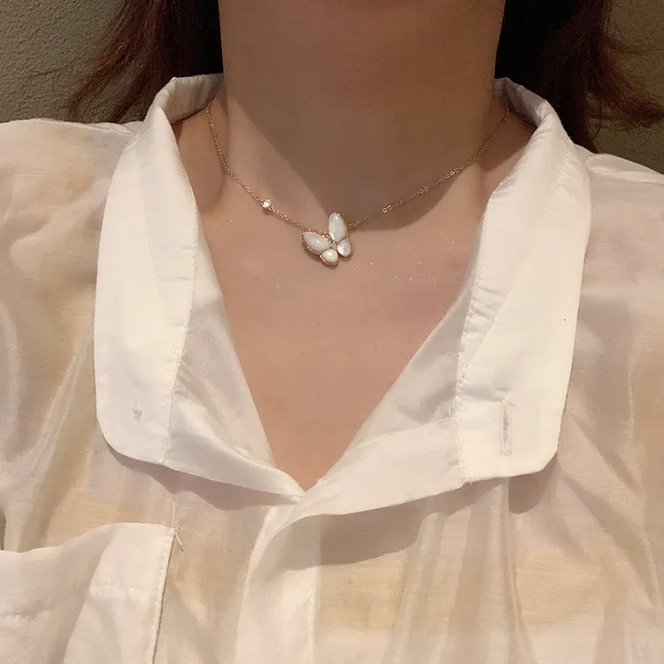 oushipei/欧诗佩 铜合金项链 高定蝴蝶贝玫瑰JJ项链吊坠轻奢小众