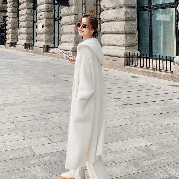 韩系秋冬新款白色时尚带帽高档开衫毛衣中长款宽松针织外套女大衣