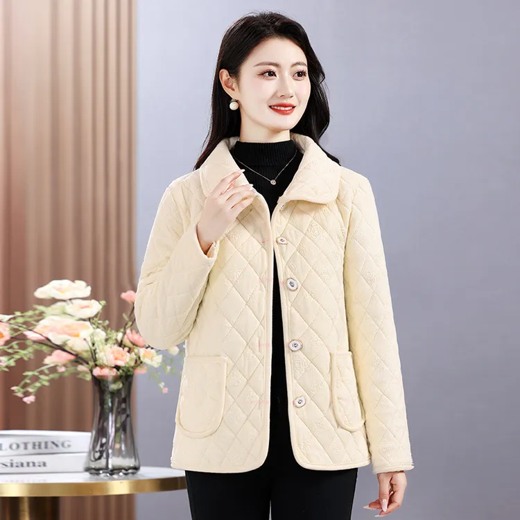 2024秋冬季新款短款中老年妈妈休闲菱格宽松外套棉衣棉服
