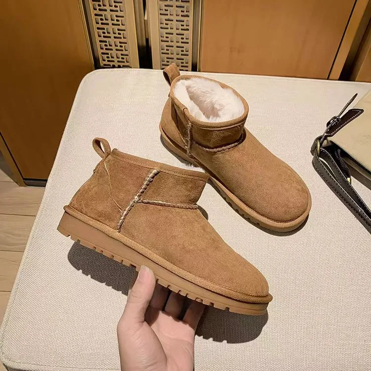 雪地靴女冬季2024新款百搭加绒加厚短筒面包棉鞋Y