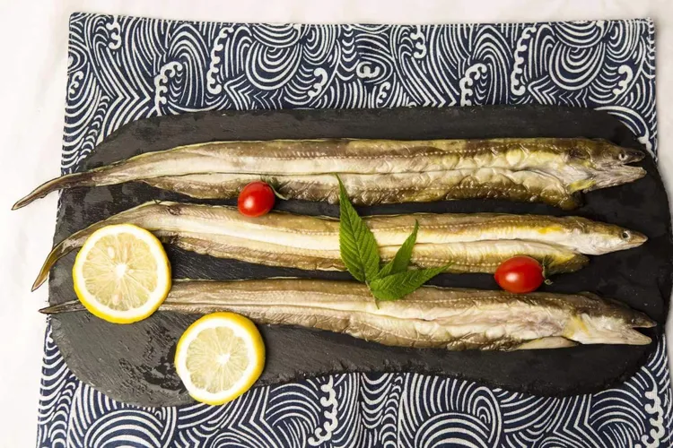 舟山油鳗鱼干单条5－7两两斤正宗干鱼风干咸鱼干海鱼