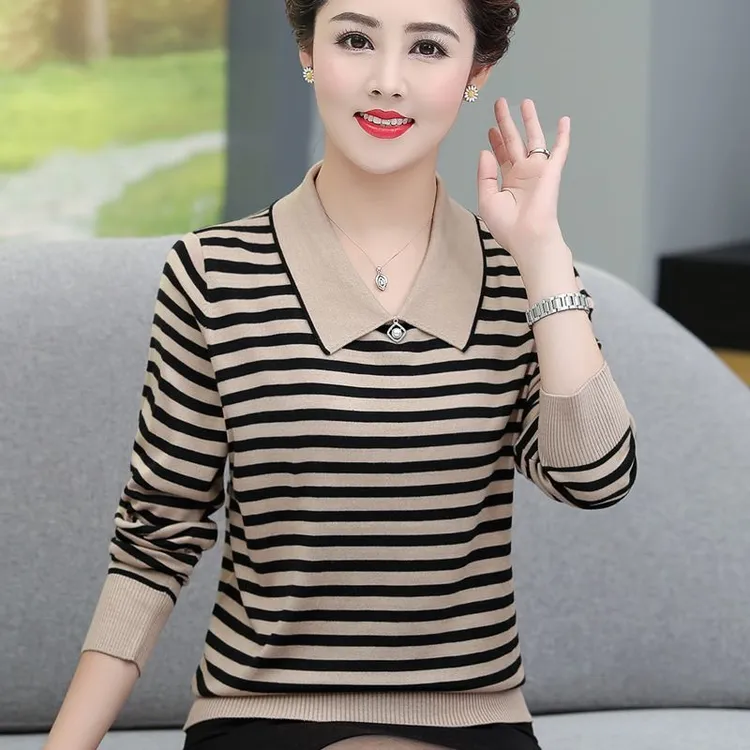 妈妈新款春秋小衫中年女长袖打底衫洋气上衣服中老年条纹翻领T恤
