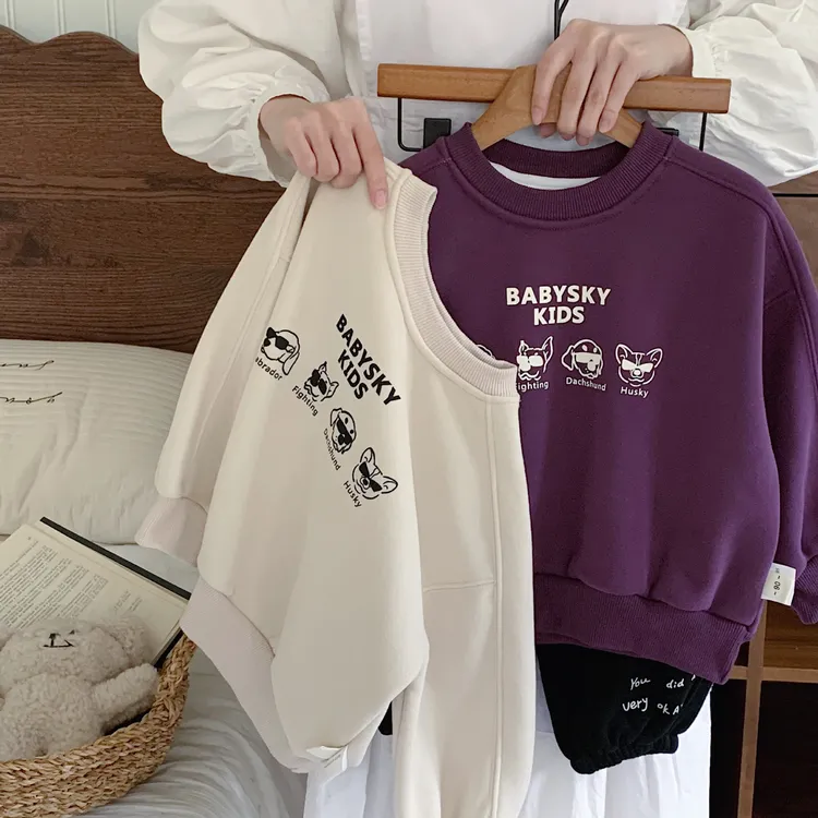 秋冬男童宽松圆领套头衫字母小狗韩版上衣儿童春秋女童洋气宝宝ol