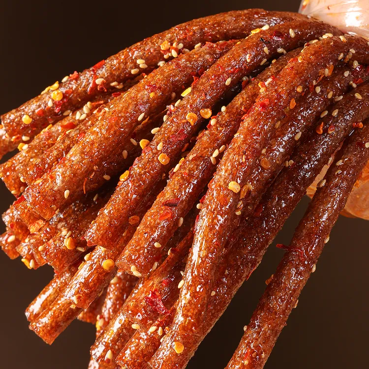 湖南大长筋辣条辣棒平江辣条追剧零食小吃儿时回忆8090美味