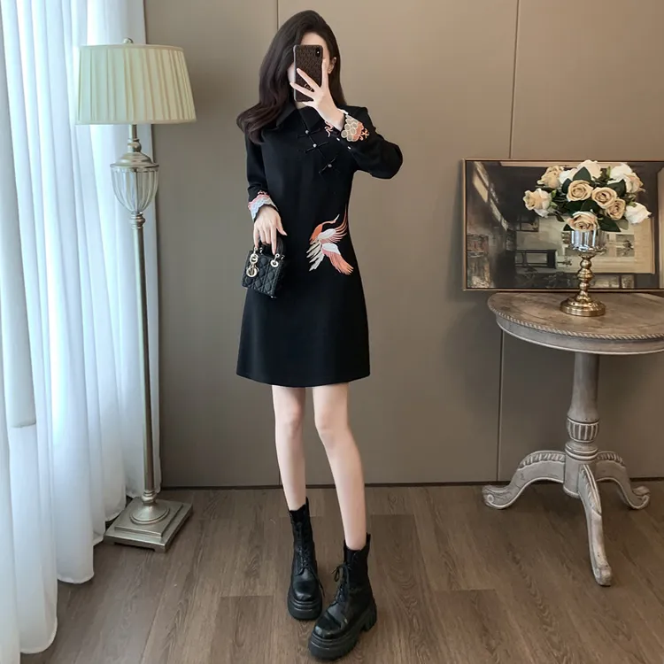 纳凡秋冬新款日常新中式连衣裙超显瘦气质高贵上档次小个子小黑裙