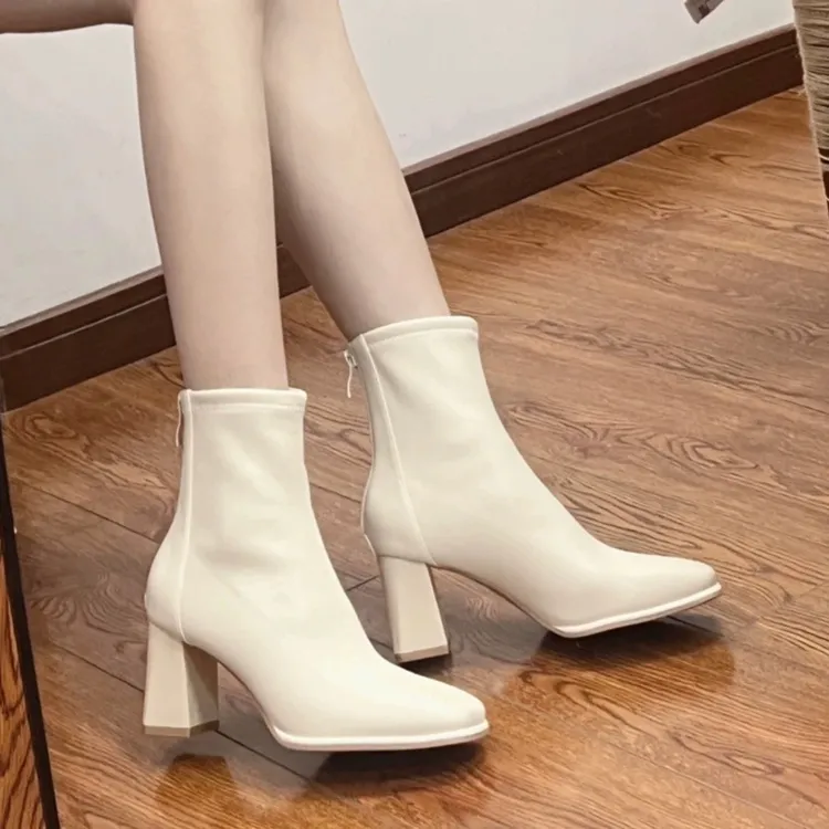 真皮法式粗跟高跟鞋短靴女2024秋冬季马丁靴方头白色加绒瘦瘦靴子