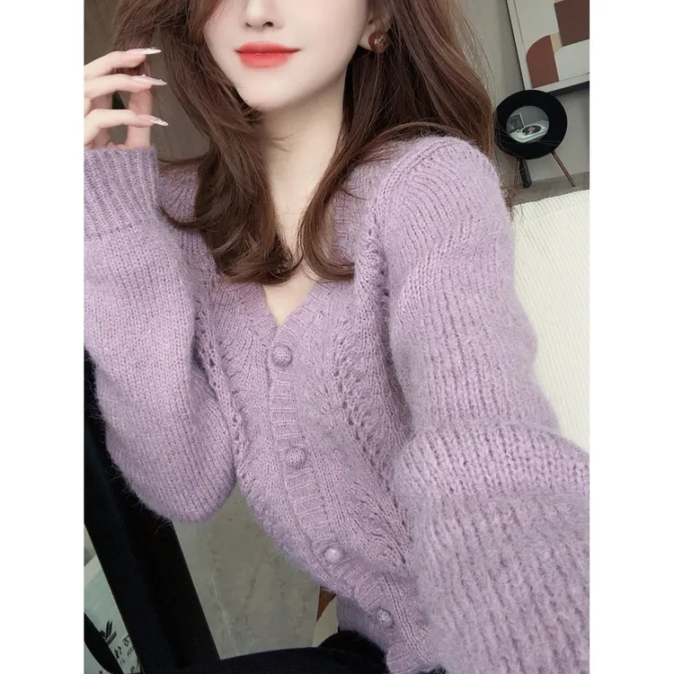 小香风温柔减龄软糯高级感针织衫秋季新款内搭打底V领单排扣毛衣