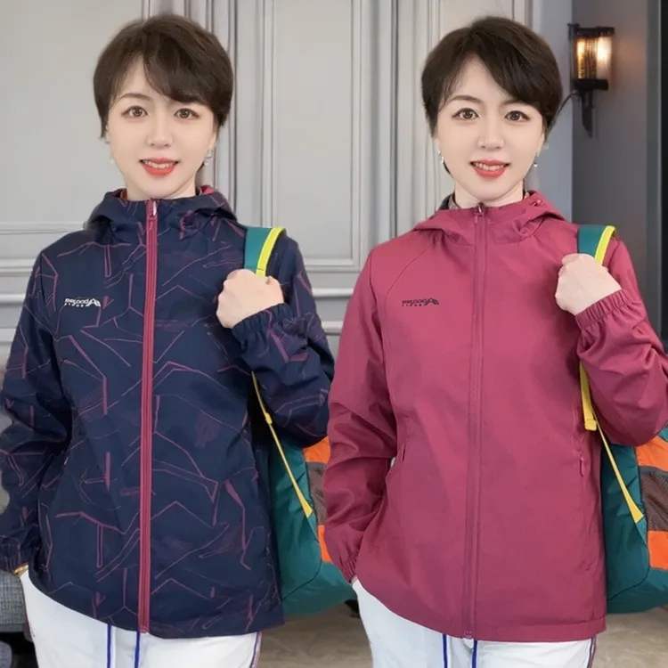 春秋双层加厚两面穿冲锋衣女户外运动防风防水透气连帽外套休闲服