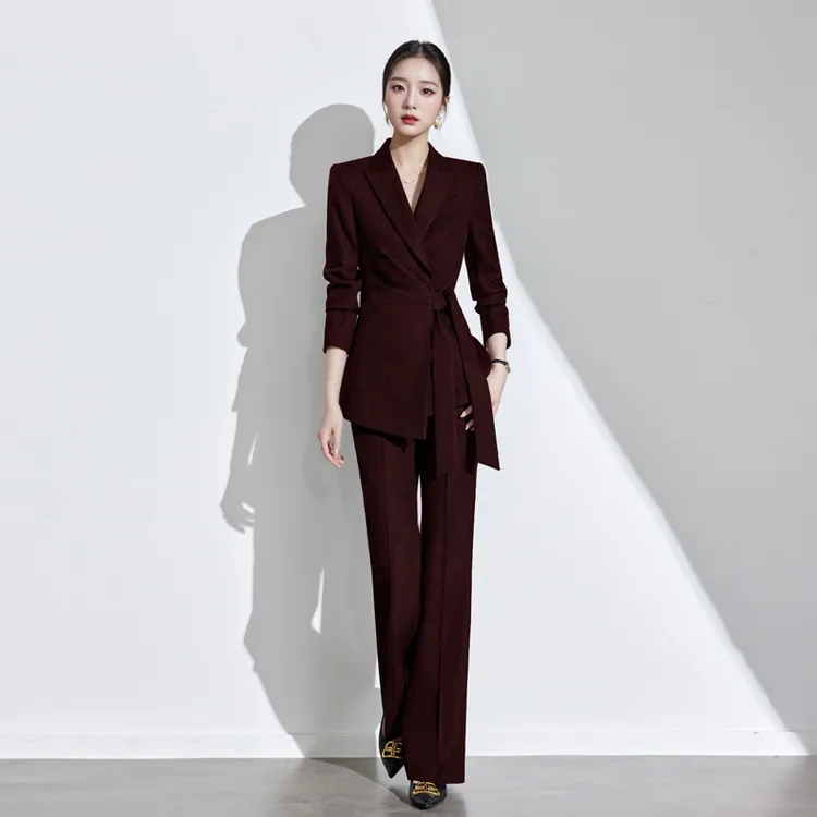 安可拉红设计感西装女套装春秋职业气质显白通勤西服阔腿裤两件套