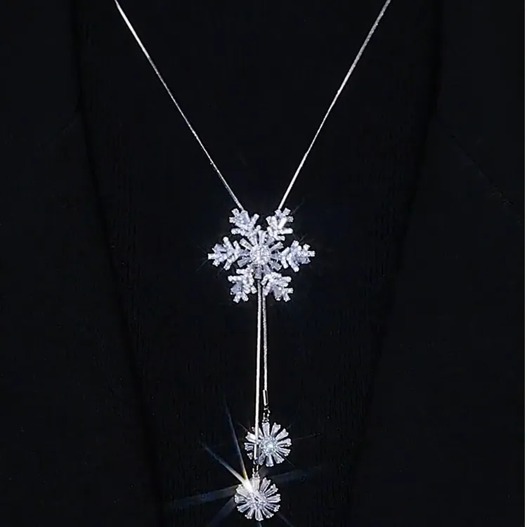 钛钢项链 旋转锆石雪花毛衣链女新款气质高级感秋冬轻奢时尚饰品