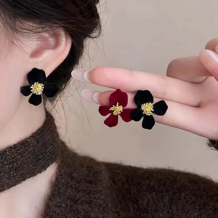 合金布艺耳饰 2024年新款植绒花朵耳钉女秋冬氛围耳环高级感耳饰 