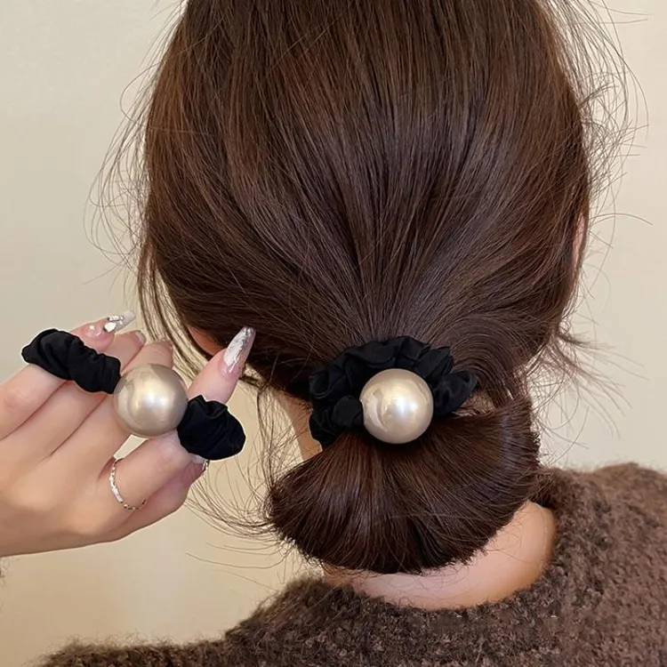 高级感珠珠大肠弹力发圈2023新款后脑勺头饰扎头发丸子头皮筋头绳