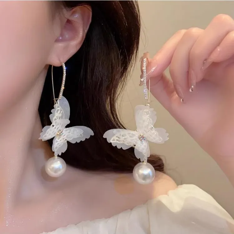 合金仿珍珠耳饰 蝴蝶网纱珠珠吊坠耳环2024新款小众高级感耳饰女