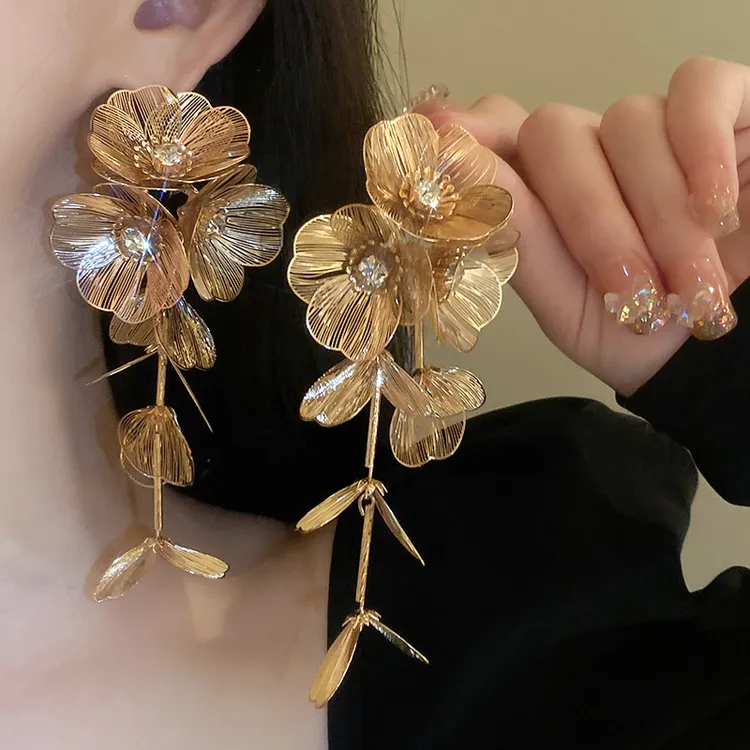 铜合金耳饰 金色花朵耳环女复古中国风夸张耳钉耳坠长新娘耳饰品 