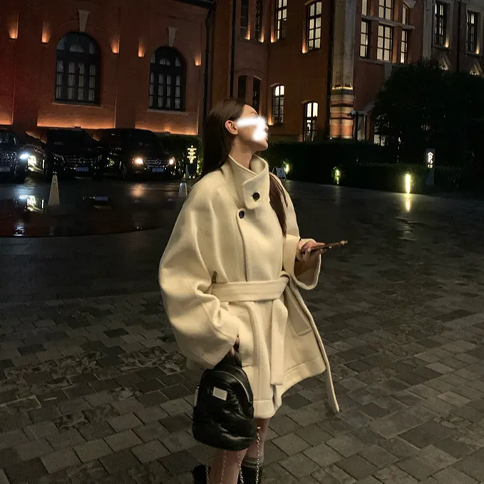 秋冬新款赫本风气质韩版短款廓形夹棉毛呢外套呢子大衣冬季女
