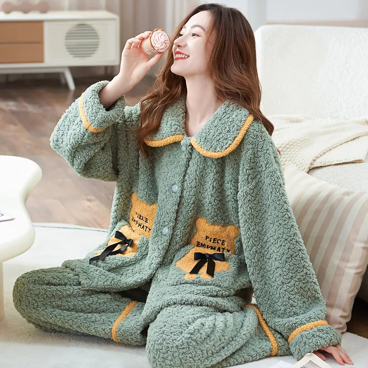 卡通小熊可爱睡衣女冬季珊瑚绒家居服法兰绒加绒加厚保暖搭子套装