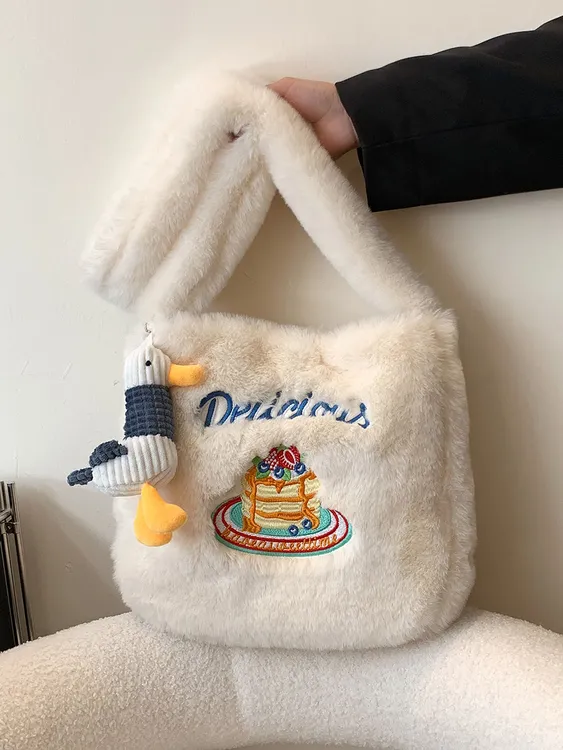 卡通可爱毛绒包包女秋冬2025新款时尚毛绒绒单肩包毛毛斜挎水桶包