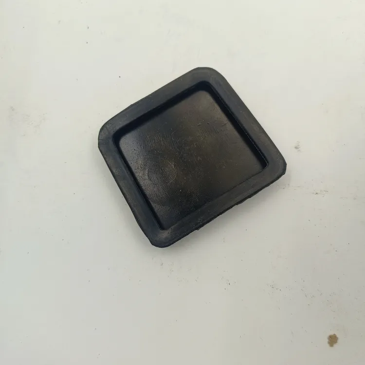 适用于福田欧曼GTLEST离合器脚踏板胶皮