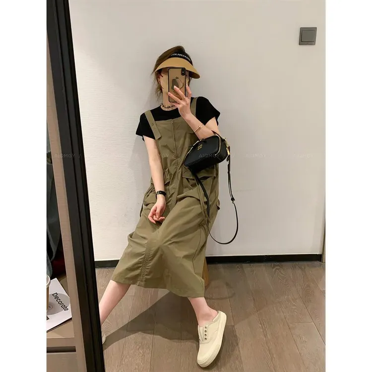 大口袋工装背带裙女2025夏季韩系减龄学院风宽松休闲中长款后开叉