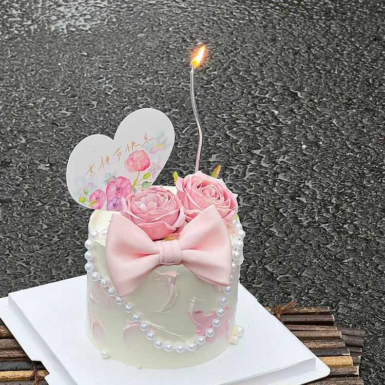 3.8女王节唯美蛋糕装饰爱心卡片女神节快乐珍珠链仿真玫瑰花装扮