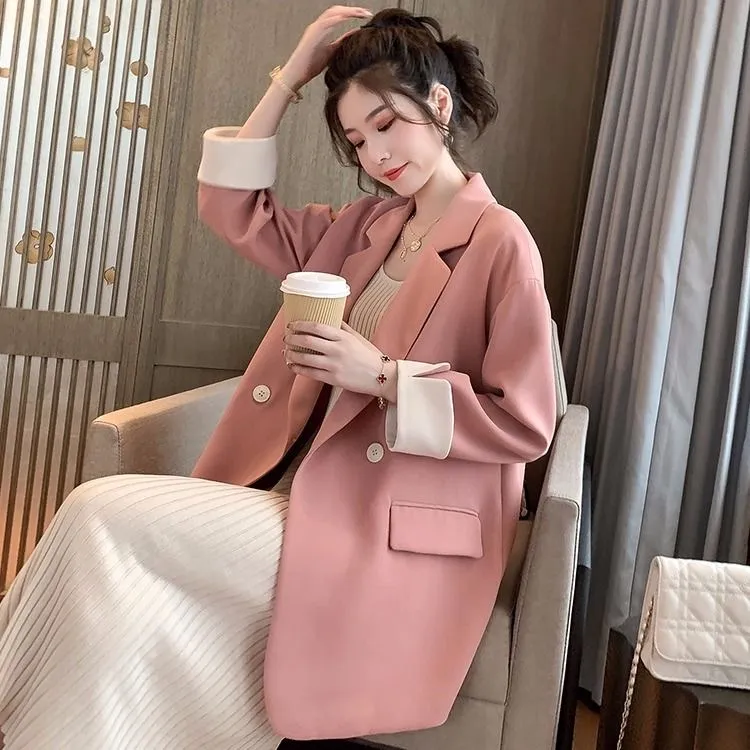 2025年春秋季新款韩版粉色小西装外套女宽松休闲气质西服外套女