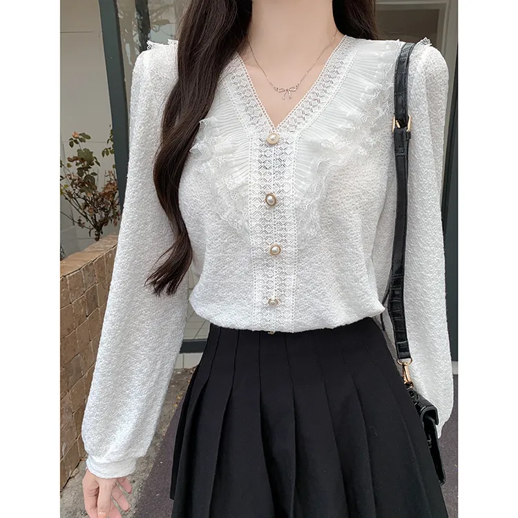 小香风别致甜美木耳边白色衬衫女大码胖MM时尚穿搭温柔套头上衣潮