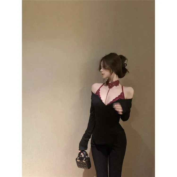 黑色性感长袖T恤女秋季紧身打底衫红色挂脖吊带蕾丝内搭纯欲上衣