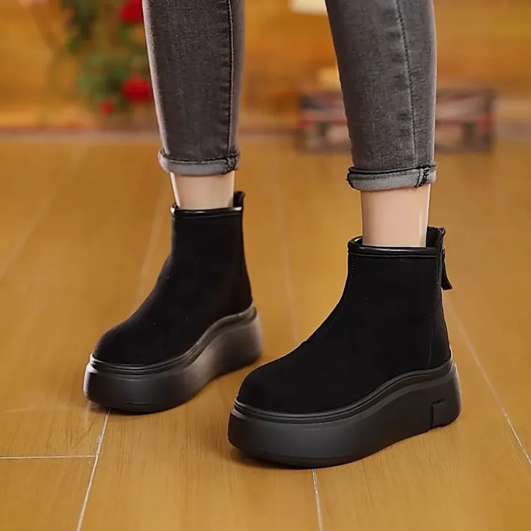 2024秋冬新款时尚百搭厚底休闲复古保暖短筒靴子女加绒英伦风冬季