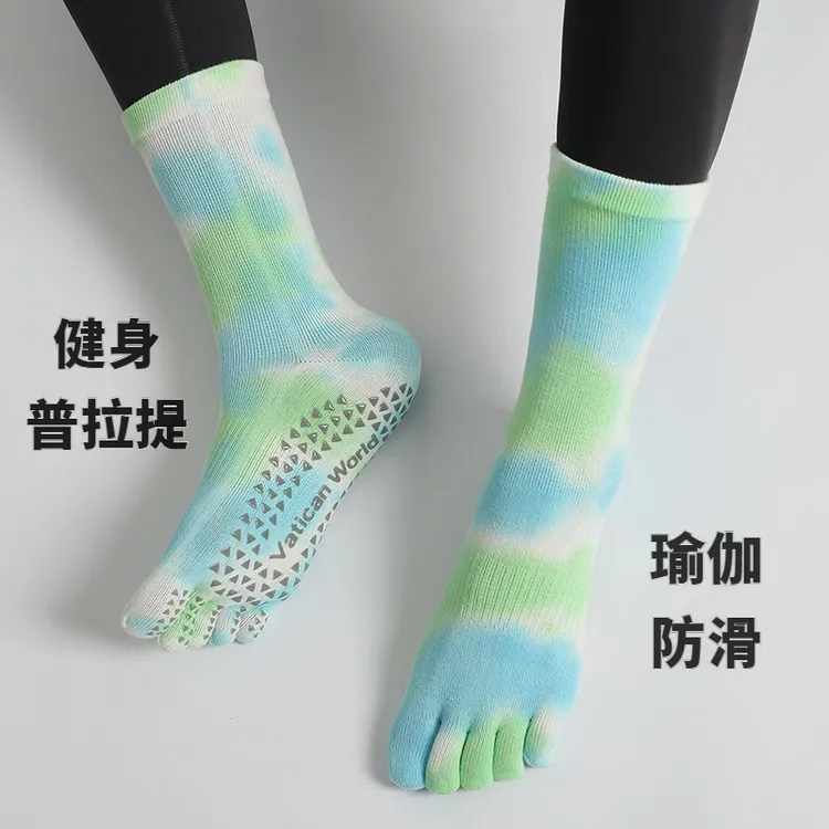 新款瑜伽袜子渐变扎染中筒普拉提袜子女士健身专业防滑分趾小腿袜