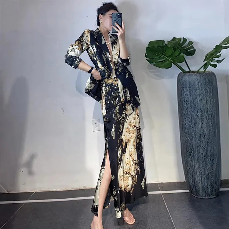 欧货2025春秋新款高端气质女神范印花职业西装套装裙女轻奢两件套