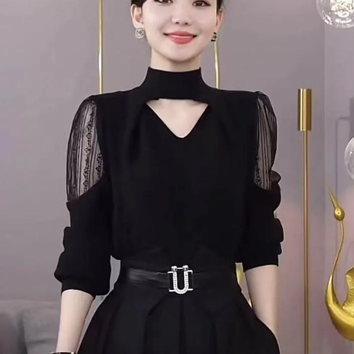 高档针织衫女2025秋冬新款网红爆款洋气蕾丝拼接半高领毛衣打底衫