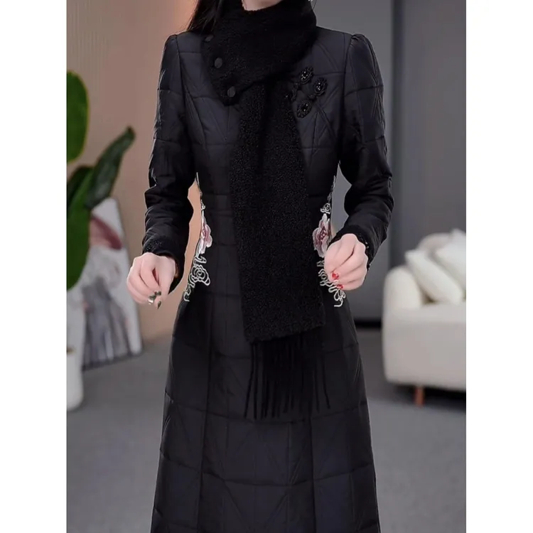 高级精纺面料洋气改良版旗袍连衣裙2024冬季新款围巾款修身旗袍裙