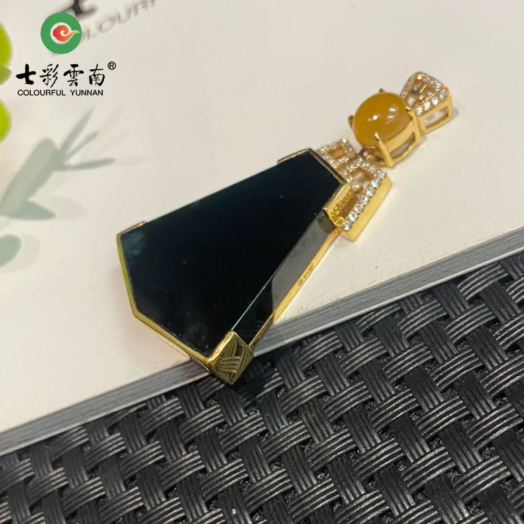 Colourful Yunnan/七彩云南18K金镶嵌墨翠吊坠复古时尚黑色轻奢