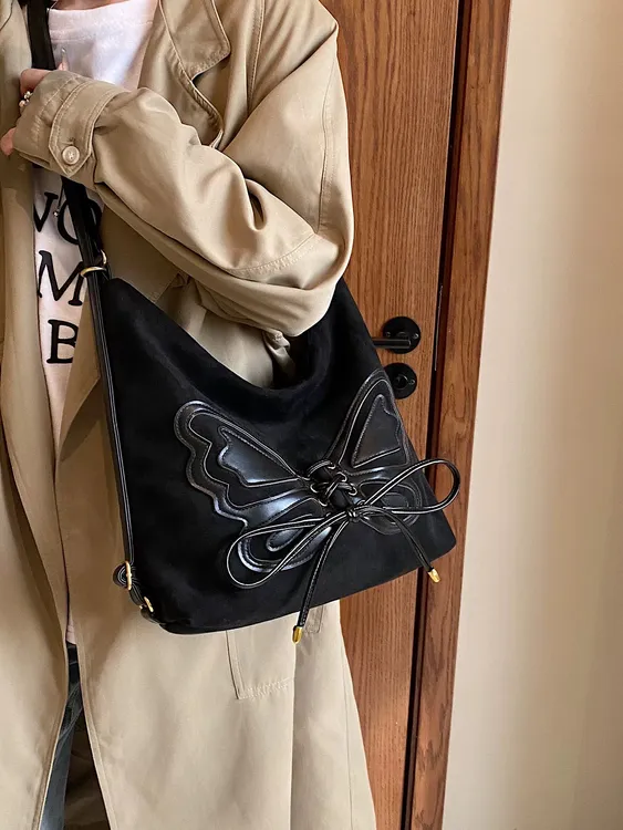 麂皮绒复古蝴蝶包包女新款秋冬季大容量托特背包百搭通勤斜挎包