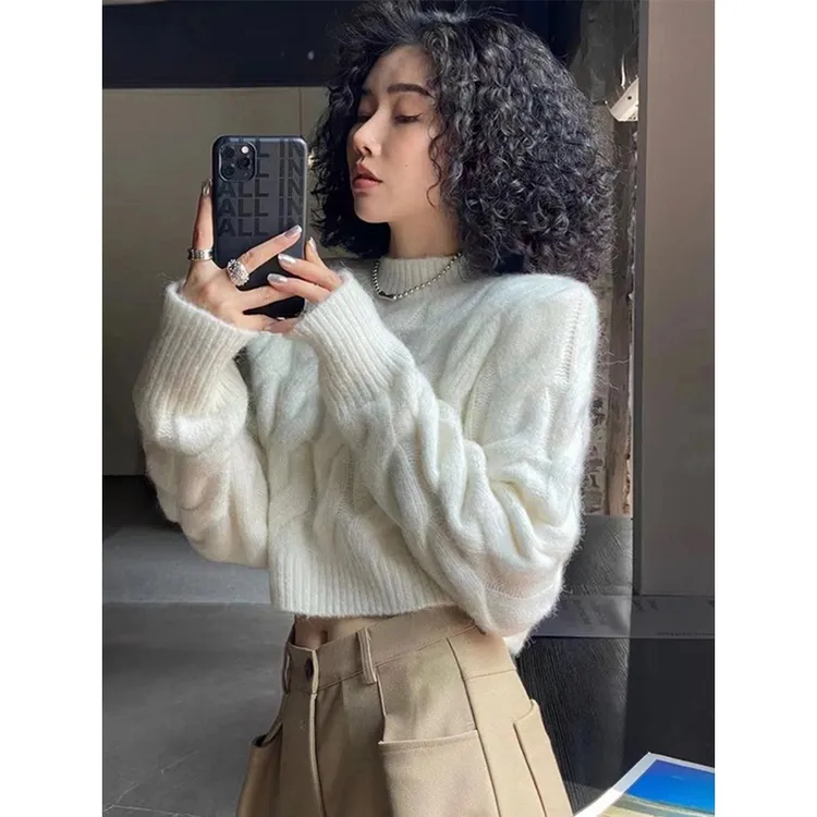 白色高级感麻花法式复古慵懒风针织衫加厚套头毛衣初春短款女上衣
