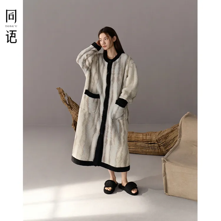 同语24年睡袍女秋冬季珊瑚绒加厚长袖睡衣女士浴袍晨袍新款家居服