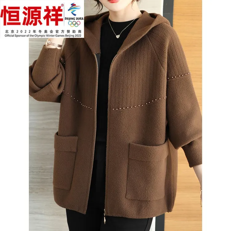 恒源祥集团彩羊彩羊胖妈妈秋冬外套2024新款大码宽松连帽上衣中老